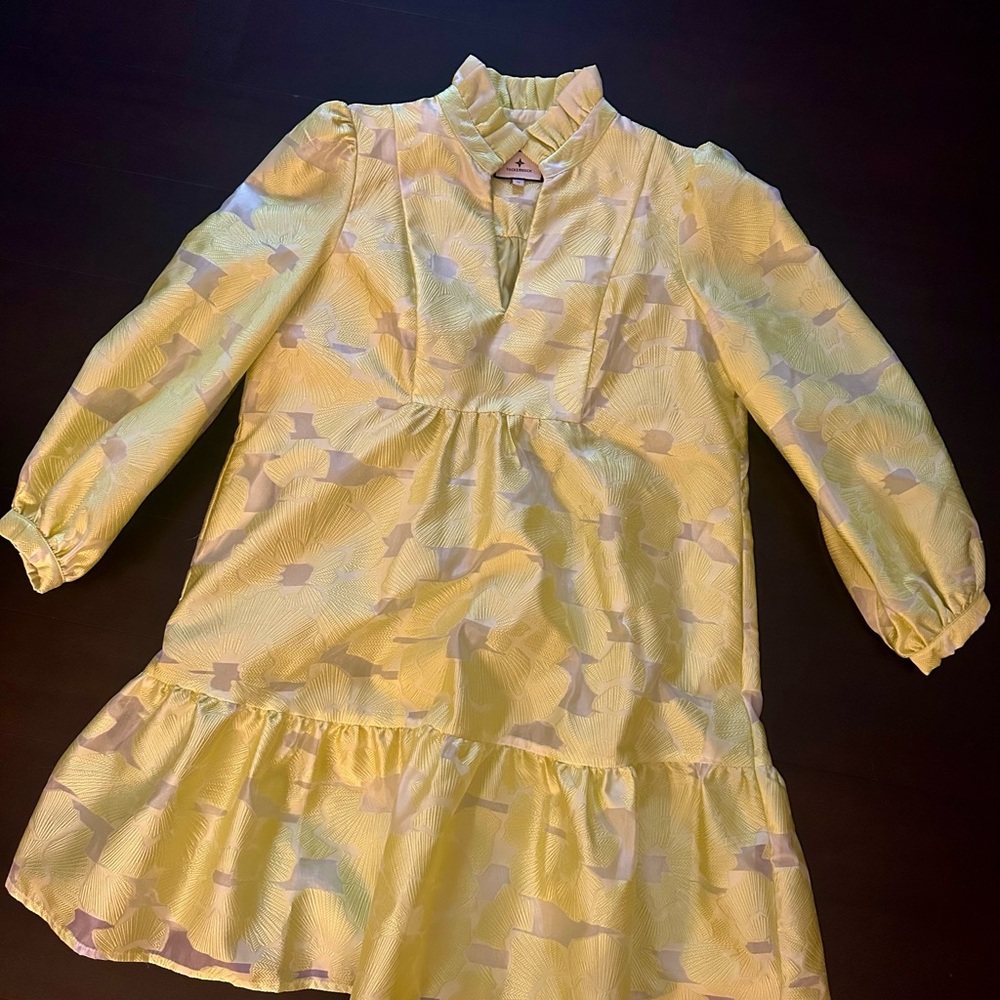 Tuckernuck Light Yellow Textured Top